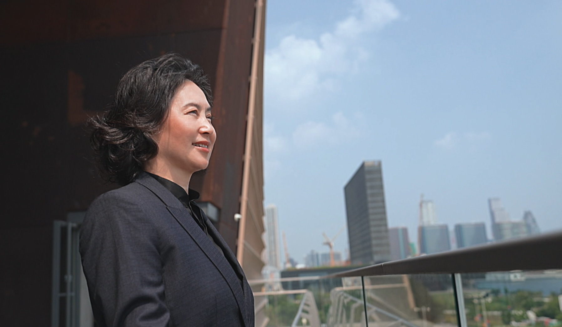 信德集團全力支持香港各界婦女聯合協進會呈獻：《看見家書》