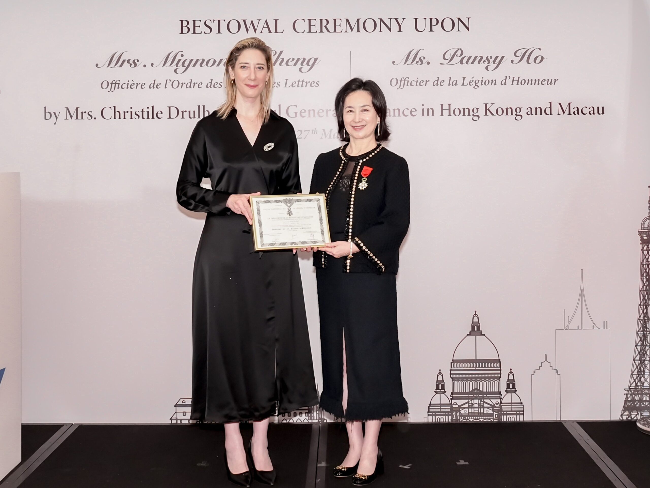 Ms. Pansy Ho Honored with the Rank of “Officier dans L’Ordre national de la Légion d’Honneur”for Advancing China-France Cultural Exchange